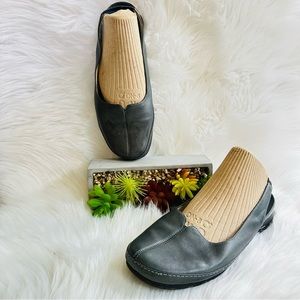 Clarks Leanne Closed Toe Dark Blur Slingback Slip On Leather Flats, 8.5